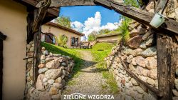 Zielone Wzgórza - Hobbitowa wioska